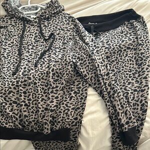 Leopard Print hoodie and pants matching set